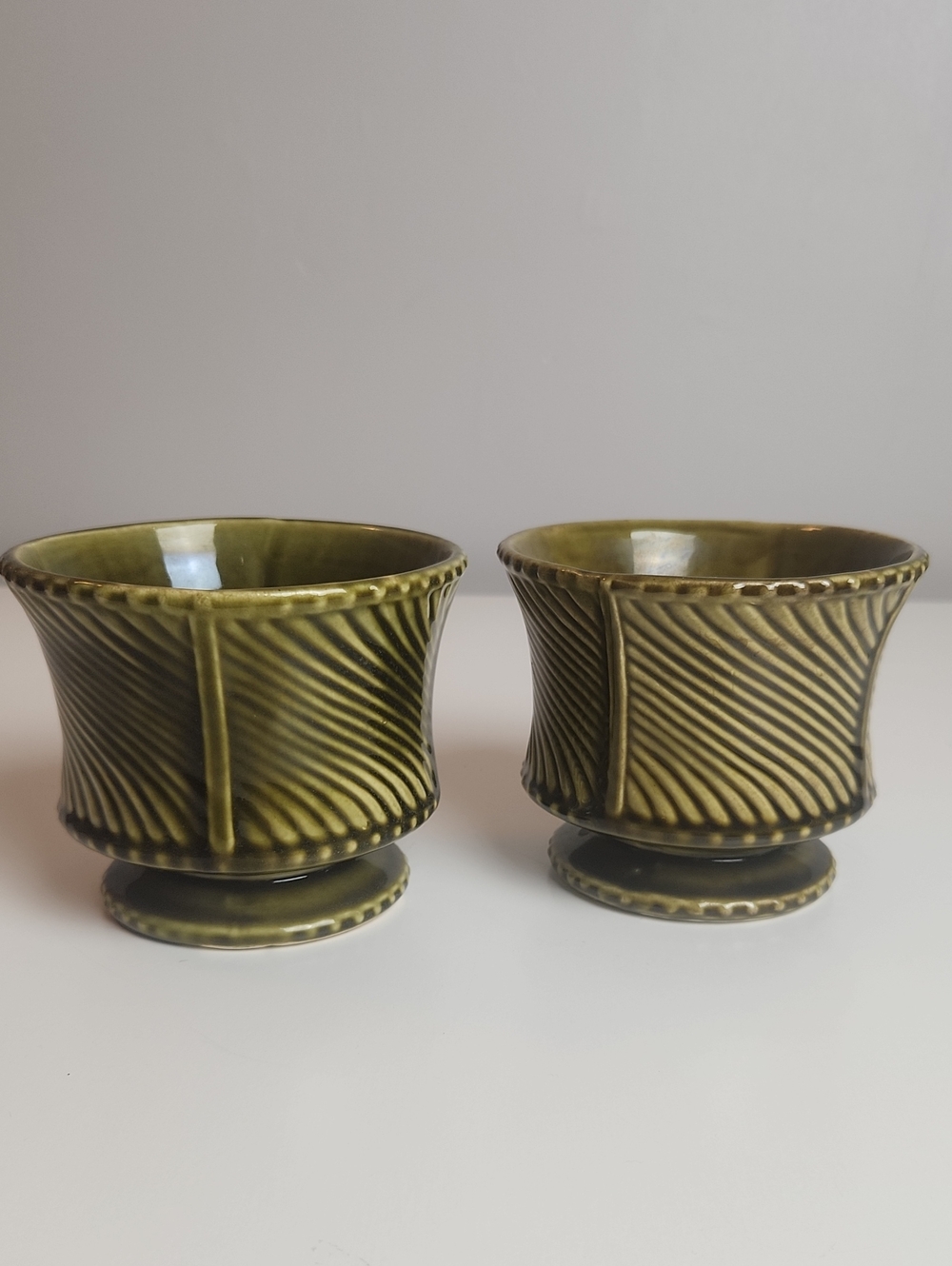 Vintage McCoy Floraline Pottery Planters Avocado Green Swirl Set Of 2